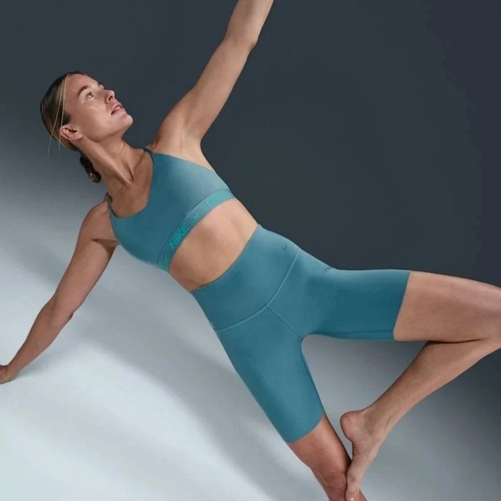 Nike Zenvy High Waisted 8